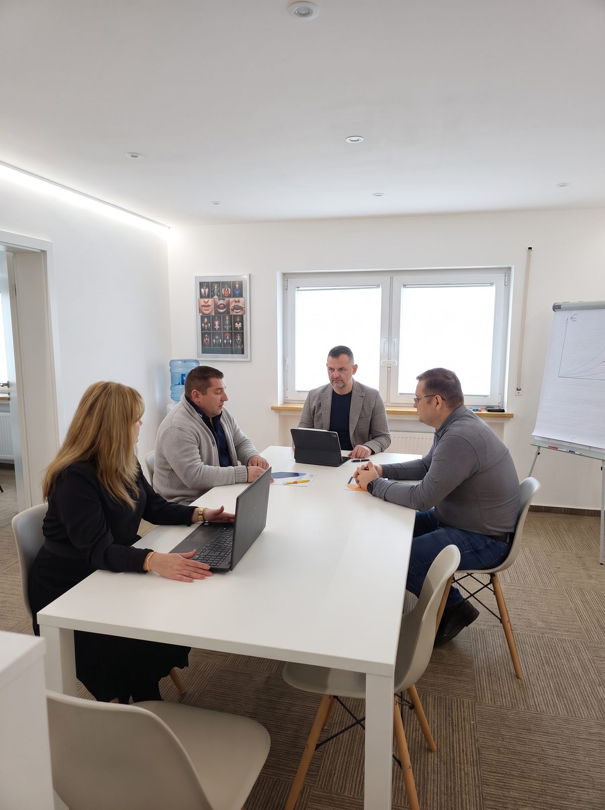 Investoren-Beratung am Konferenztisch bei Gottlieb Siegle 7 Immobilien